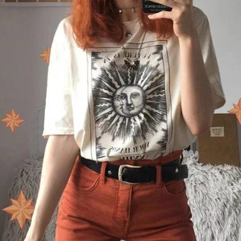Tarot Cards Printed Casual Loose T Shirt Women Beige Vintage Fashion Grunge Streetwear Style Aesthetic Shirt 210306