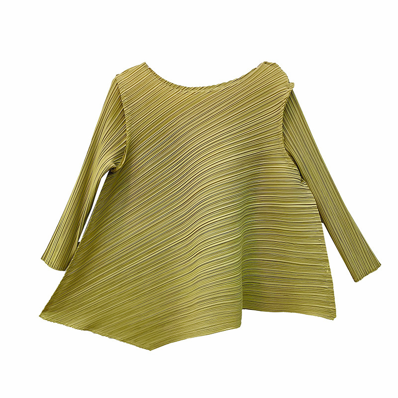 LANMREM folded three quarter sleeve pleated t-shirt for famale solid color irregular hem tops elastic round colalr tops YJ438 210302