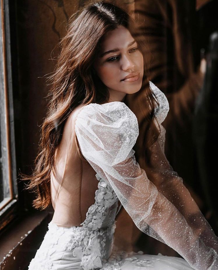 2021 Shiny Long Sleeve Wedding Dresses Mermaid Bridal Gowns Sexy Backless Appliques Lace Floral Beads Boho Beach Bride Dress