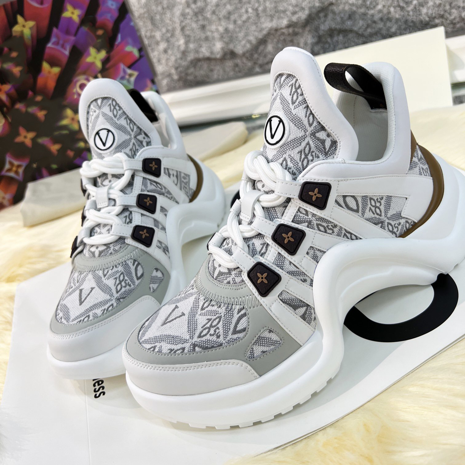 2021 Quality Speed shoes luxury designer TrainerSneakers Women Casual Shoes Fashion Mesh Sneaker Size 35-41 with box and dust bag, Add me whatsapp
2021 Quality Speed shoes luxury designer TrainerSneakers Women Casual Shoes Fashion Mesh Sneaker Size 35-41 with box and dust bag, Add me whatsapp