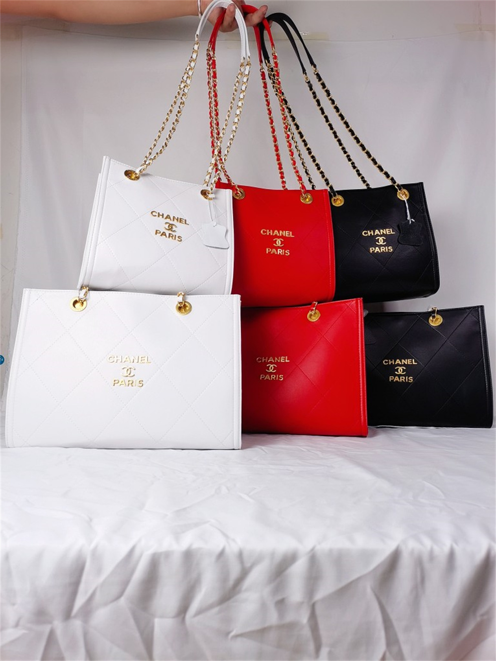 Chanel / Gucci / Lo… - image