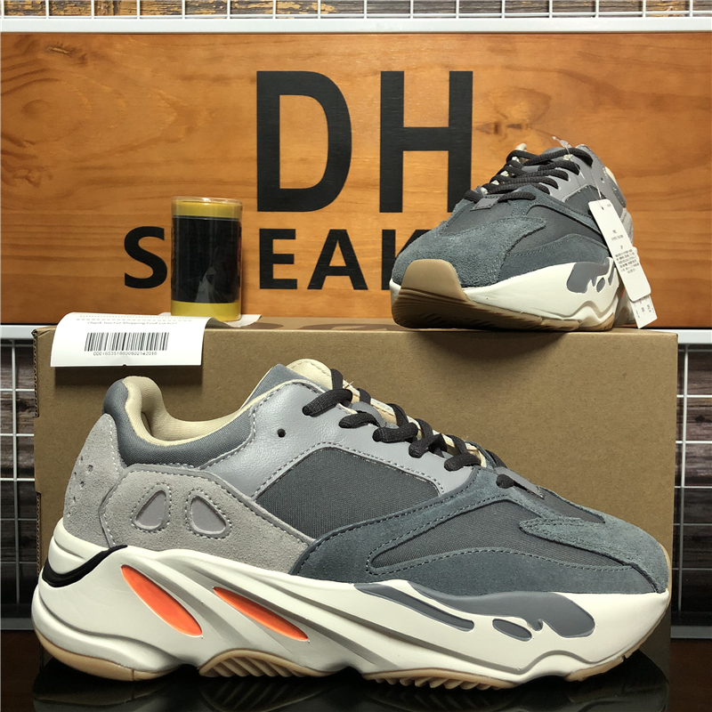 Top Quality Men Women Kanye 700 V2 Running Shoes Breathable Inertia Reflective Tephra Solid Grey Utility Black Vanta Mens Womens Sport Train
Top Quality Men Women Kanye 700 V2 Running Shoes Breathable Inertia Reflective Tephra Solid Grey Utility Black Vanta Mens Womens Sport Train