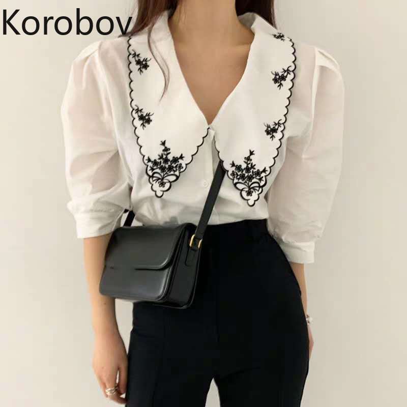 Korobov Korean Chic Summer Vintage Women Blouses New Single Breasted Puff Sleeve Shirt Sweet Flower Embroidery Blusas Mujer 210302, Red
Korobov Korean Chic Summer Vintage Women Blouses New Single Breasted Puff Sleeve Shirt Sweet Flower Embroidery Blusas Mujer 210302, Red