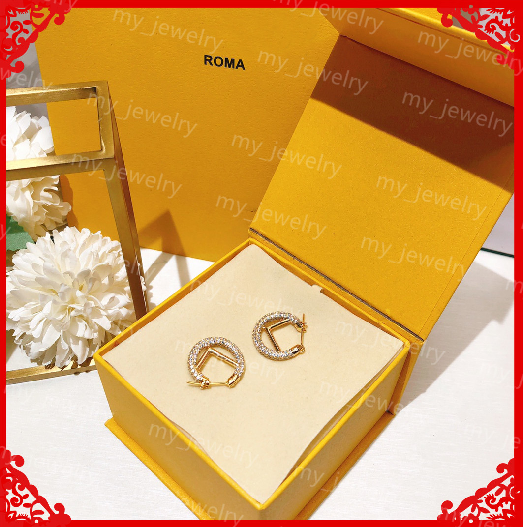 Luxury Letter Earrings Womens Star Diamond Earrings For Lady 925 Sterling Silver Needles Ear Studs Designers Tassel Earring Jewelry Boucle O, Golden;silver
Luxury Letter Earrings Womens Star Diamond Earrings For Lady 925 Sterling Silver Needles Ear Studs Designers Tassel Earring Jewelry Boucle O, Golden;silver