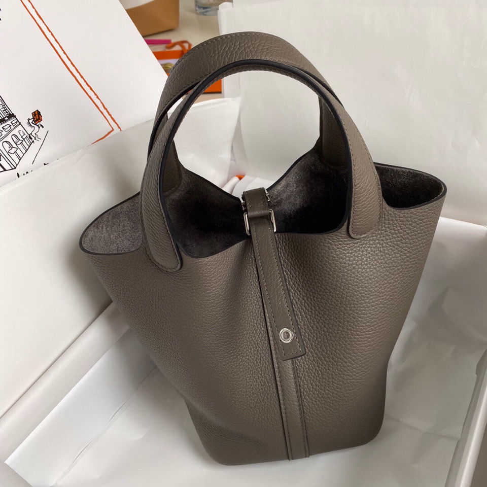 Women Luxurys Designers Bags 2021 designer handbags Multi Pochette Crossbody Bag Zhouzhoubao123 Louisbags_18 Hanghhangbag Picotin Lock TM6U
Women Luxurys Designers Bags 2021 designer handbags Multi Pochette Crossbody Bag Zhouzhoubao123 Louisbags_18 Hanghhangbag Picotin Lock TM6U