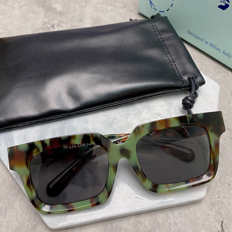OFF Sunglasses OW40001U New color classic square tooling feel fashion glasses mens trend all-match mirror legs white arrow blue lens UV protection with original box
OFF Sunglasses OW40001U New color classic square tooling feel fashion glasses mens trend all-match mirror legs white arrow blue lens UV protection with original box