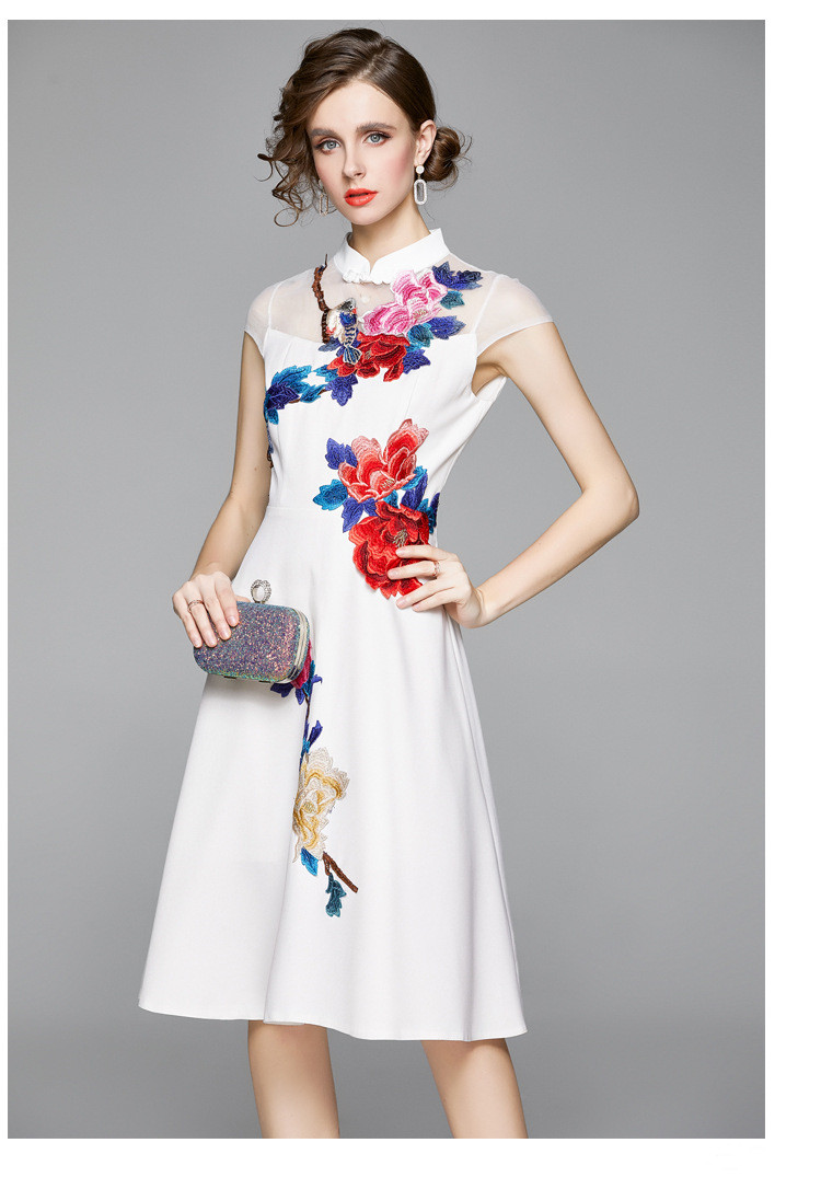 Improved cheongsam retro summer stand-up collar buckle gauze stitching embroidery big swing dress banquet dress skirt, Customize
Improved cheongsam retro summer stand-up collar buckle gauze stitching embroidery big swing dress banquet dress skirt, Customize