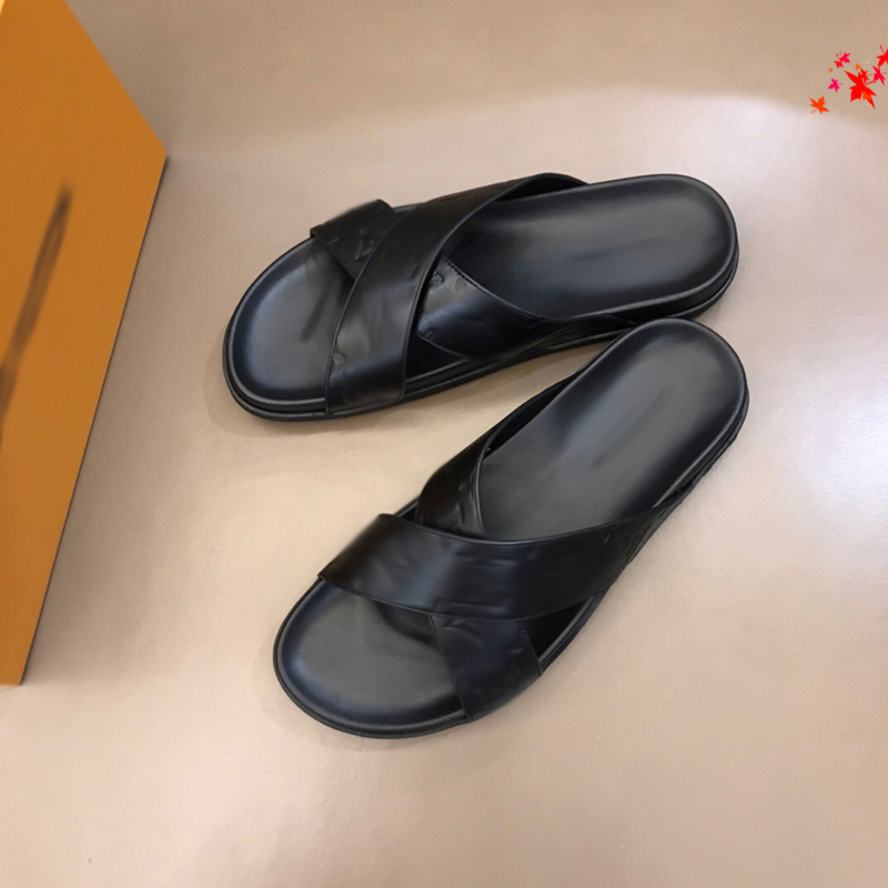 2021 Designer luxurys slippers men sandals fashion beach shoes flip flops flat non-slip classical hole slipper with box size 39-45 -G144, Black
2021 Designer luxurys slippers men sandals fashion beach shoes flip flops flat non-slip classical hole slipper with box size 39-45 -G144, Black