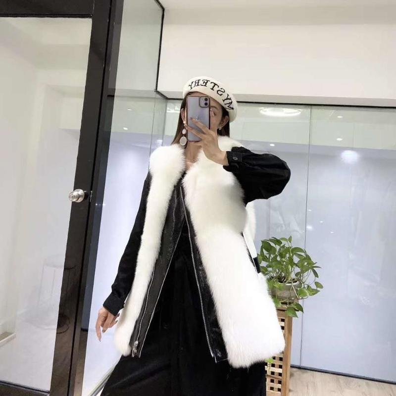 Women's Fur & Faux V-neck Clothes Natural Real Coat Winter Jacket 2022 Arrival Genuine Leather Vest, Black
Women's Fur & Faux V-neck Clothes Natural Real Coat Winter Jacket 2022 Arrival Genuine Leather Vest, Black