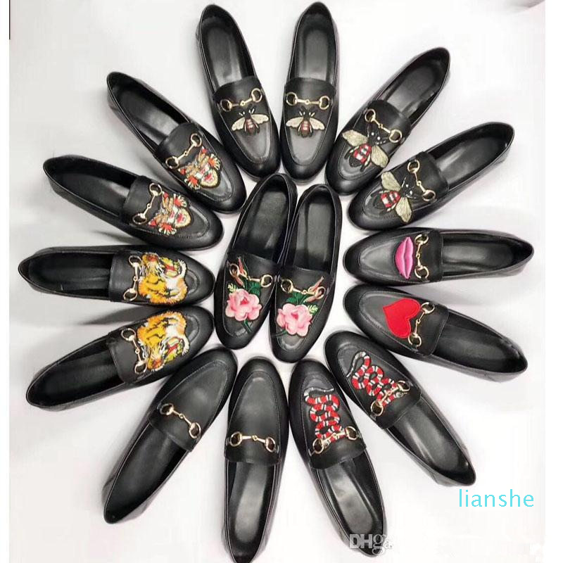 Fashion-Luxury Genuine leather and flat shoes spring and autumn season Metal clasps women's shoes men and women Flat heel Designer single sh, Black
Fashion-Luxury Genuine leather and flat shoes spring and autumn season Metal clasps women's shoes men and women Flat heel Designer single sh, Black