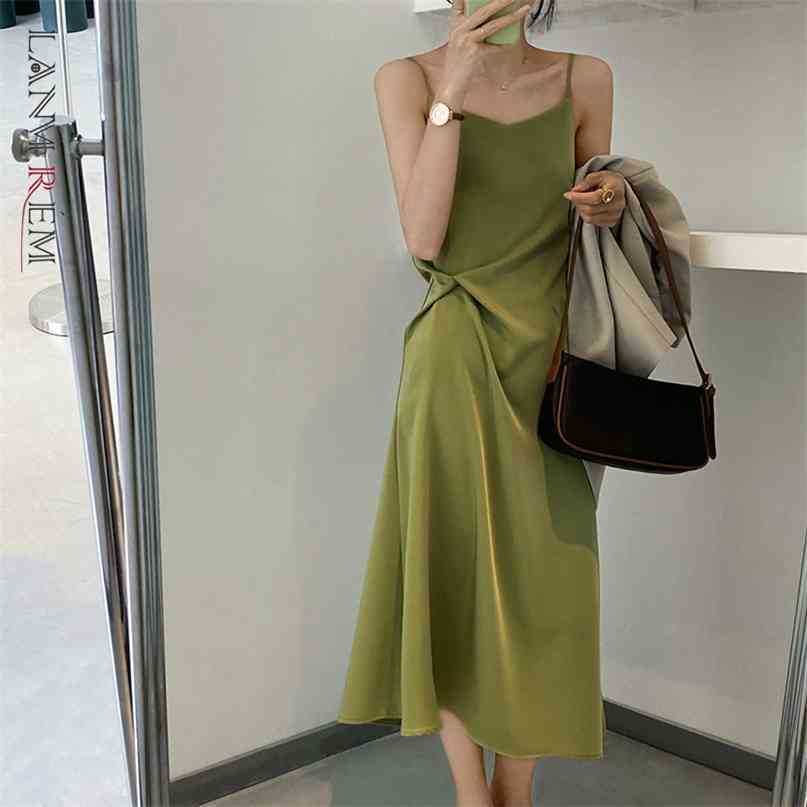Suspender Sling Dress Women's Slim High Waist Satin Midi Sleeveless Dresses Summer Female Elegant Clothing 2D3841 210526, Black
Suspender Sling Dress Women's Slim High Waist Satin Midi Sleeveless Dresses Summer Female Elegant Clothing 2D3841 210526, Black