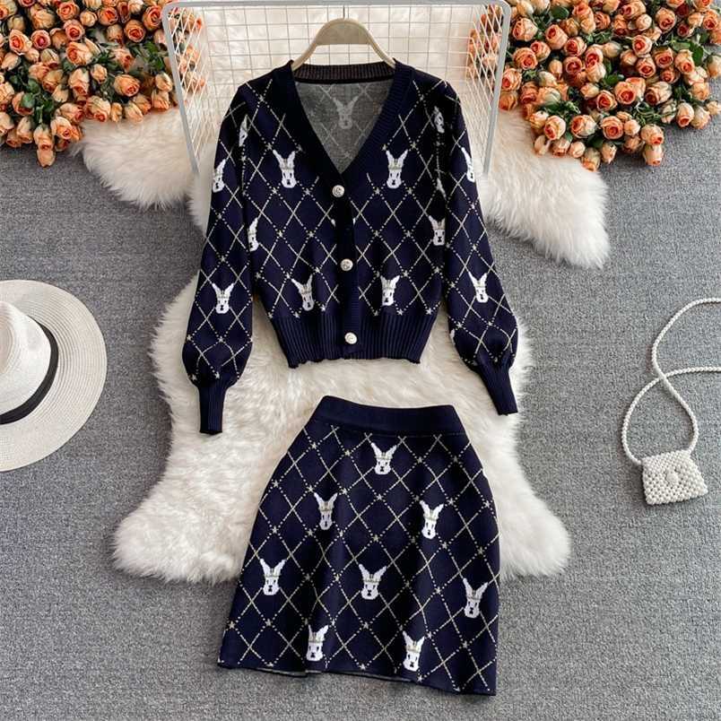 Small Fragrance Vintage Knit Two Piece Set Women Sweater Cardigan Coat Crop Top + Mini Skirts Sets Fashion Casual 2 Piece Suits 211109, Blue
Small Fragrance Vintage Knit Two Piece Set Women Sweater Cardigan Coat Crop Top + Mini Skirts Sets Fashion Casual 2 Piece Suits 211109, Blue