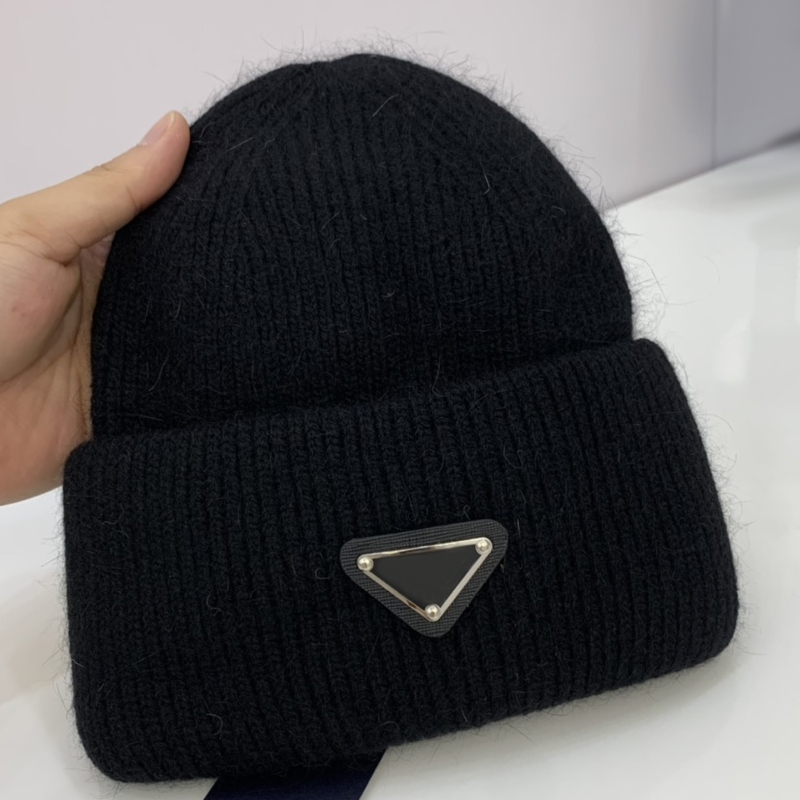 Luxurys Designers Bucket Hat men's women's fashion warm designer Winter Hats light and convenient elastic wool knitting 6 colors good, Box
Luxurys Designers Bucket Hat men's women's fashion warm designer Winter Hats light and convenient elastic wool knitting 6 colors good, Box