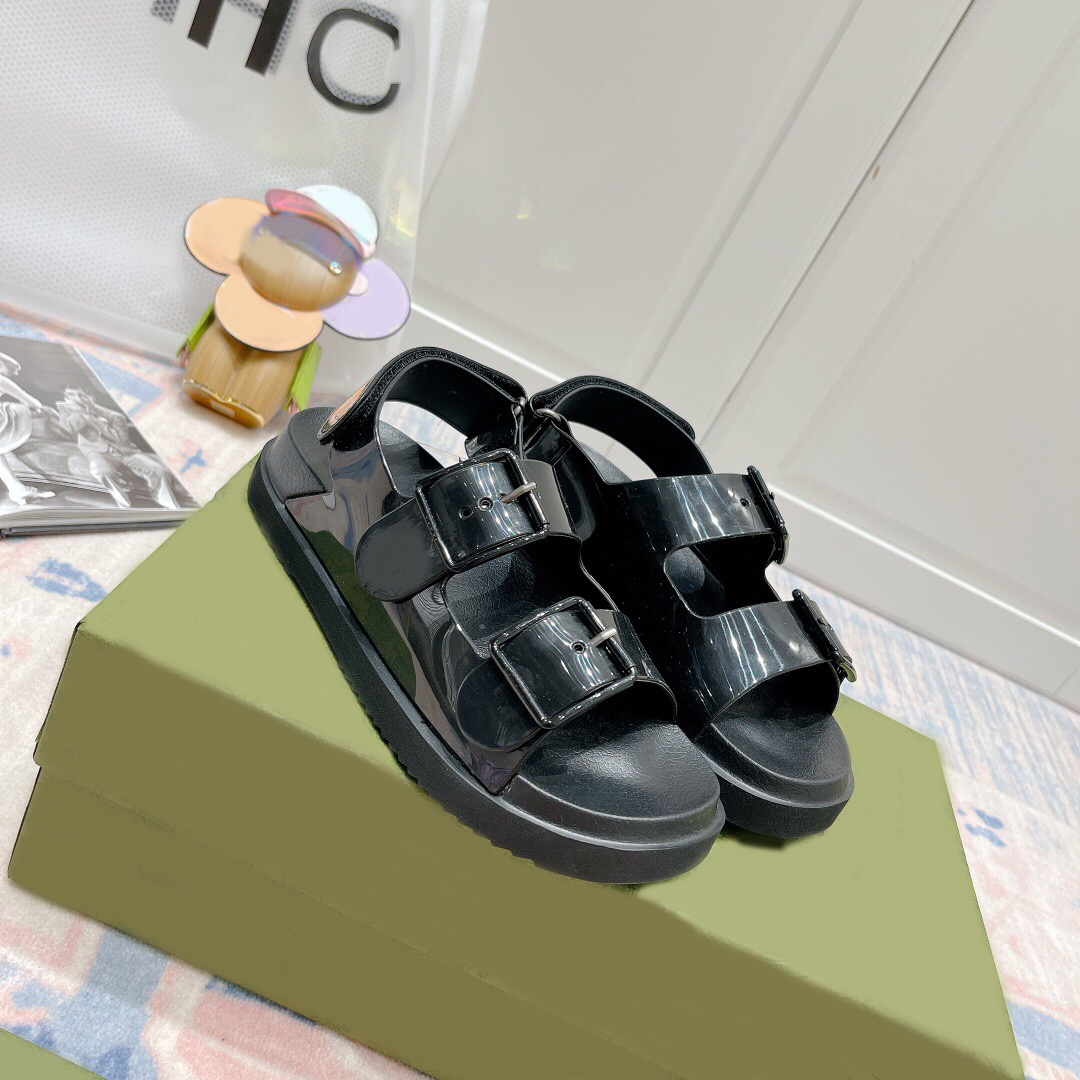 Women Rubber Sandal Mini Double letter Jelly Slippers Womens Scuffs Slipper Luxury designer sandals Flat Mule Adjustable Buckle Beach Flip Flops With BOX, 01
Women Rubber Sandal Mini Double letter Jelly Slippers Womens Scuffs Slipper Luxury designer sandals Flat Mule Adjustable Buckle Beach Flip Flops With BOX, 01