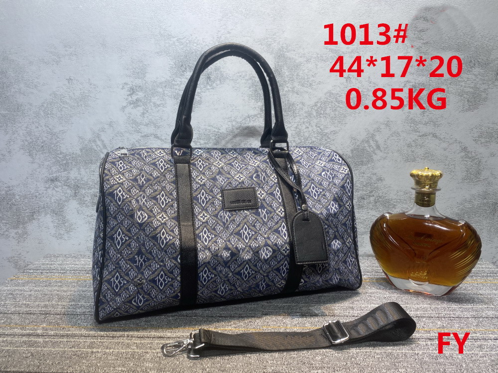 top quality men Duffel Bags luggages Travelling Women capacity luggage bag baggage waterproof handbag Casual Travel girl boys backpacks, With logo
top quality men Duffel Bags luggages Travelling Women capacity luggage bag baggage waterproof handbag Casual Travel girl boys backpacks, With logo