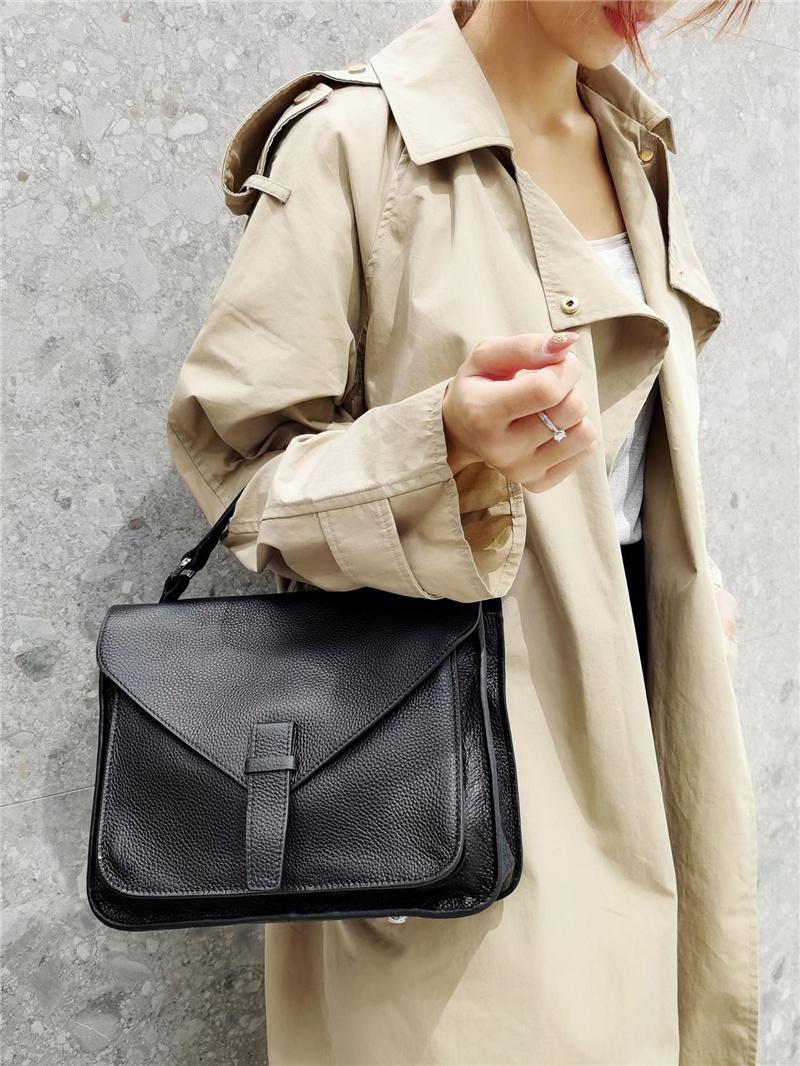 Woman Handbags Genuine Leather Women Messenger Bags Vintage Work Bag High Quality Solid Shoulder Crossbody Bag Female Satchels, Black
Woman Handbags Genuine Leather Women Messenger Bags Vintage Work Bag High Quality Solid Shoulder Crossbody Bag Female Satchels, Black