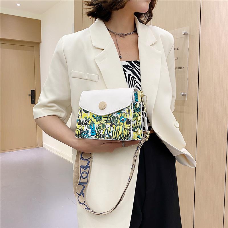 Evening Bags Luxury Women's Round Buckle Armpit Designer Stickers Crossbody Brand PU Leather Handbags Shoulder Female Purses, Blue shoulder bag
Evening Bags Luxury Women's Round Buckle Armpit Designer Stickers Crossbody Brand PU Leather Handbags Shoulder Female Purses, Blue shoulder bag