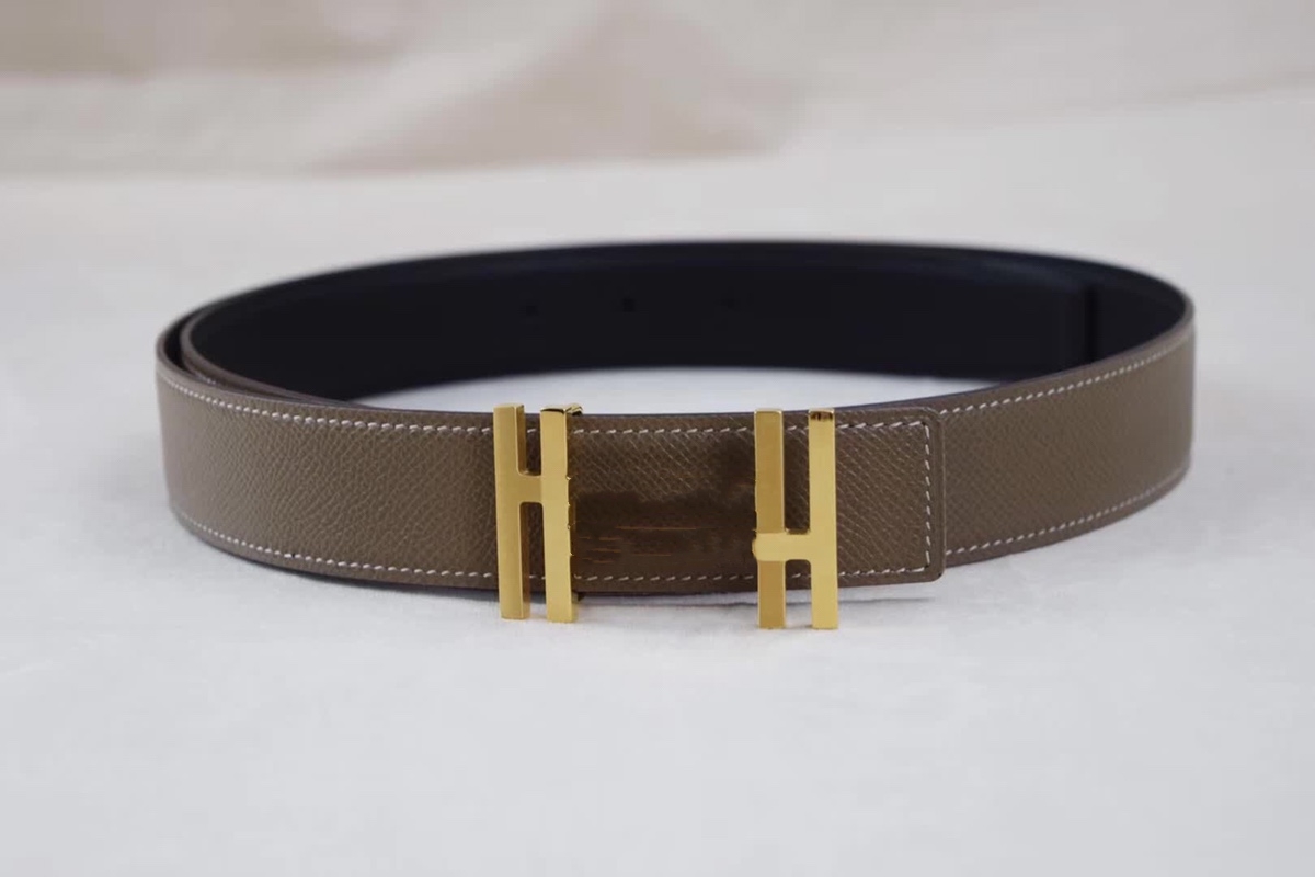 HE140High-end H herm private custom men's and women's belts fashion light leather ladies belt, Customize
HE140High-end H herm private custom men's and women's belts fashion light leather ladies belt, Customize