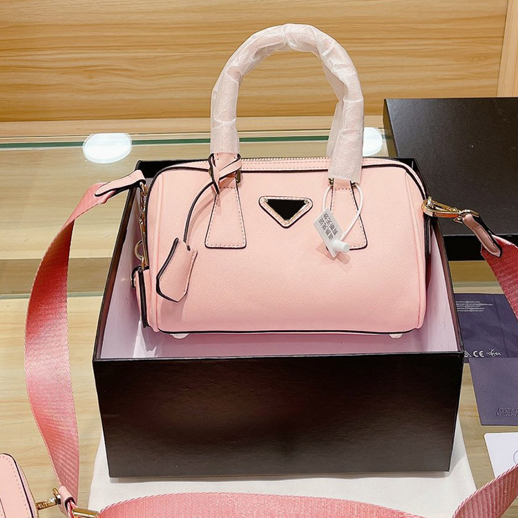 Designer Boston Bag ladies small handbags 22cm classic pillow bags women crossbody purses with coin purse
Designer Boston Bag ladies small handbags 22cm classic pillow bags women crossbody purses with coin purse
