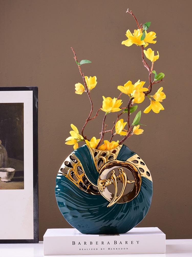 Creative Heart Shaped Ceramic Vases Golden Drop Shape Flowers Arrangement Hollow Porcelain Vase Flower Insert Modern Home Decor