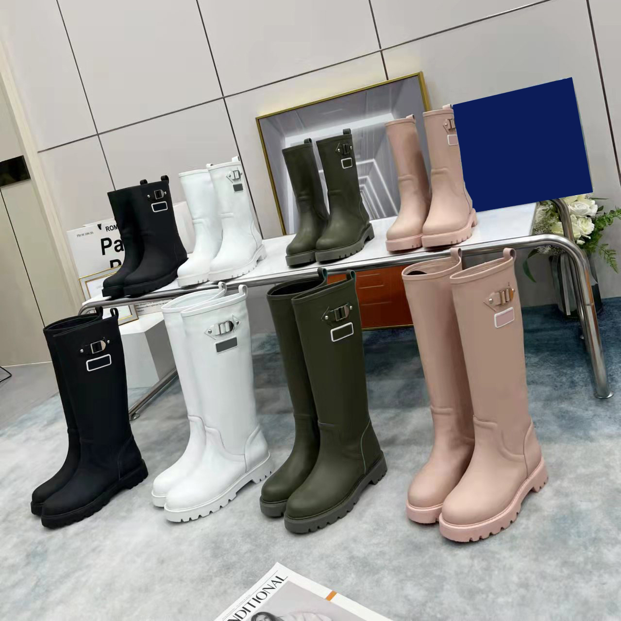 fashion buckle studs engraved letter print Rain boot shoe 2022 Women TERRITORY flat half boots top designer ladies winter booties shoes size 35-41
fashion buckle studs engraved letter print Rain boot shoe 2022 Women TERRITORY flat half boots top designer ladies winter booties shoes size 35-41
