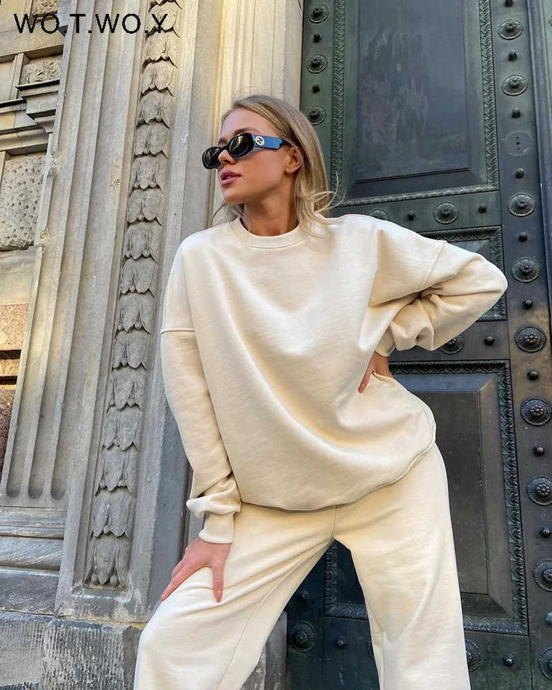 WOTWOY Elastic Waist Casual Sweatshirt Women 2 Pieces Matching Pants Sets Autumn Winter Loose Tracksuits Female Solid Pullovers 210910