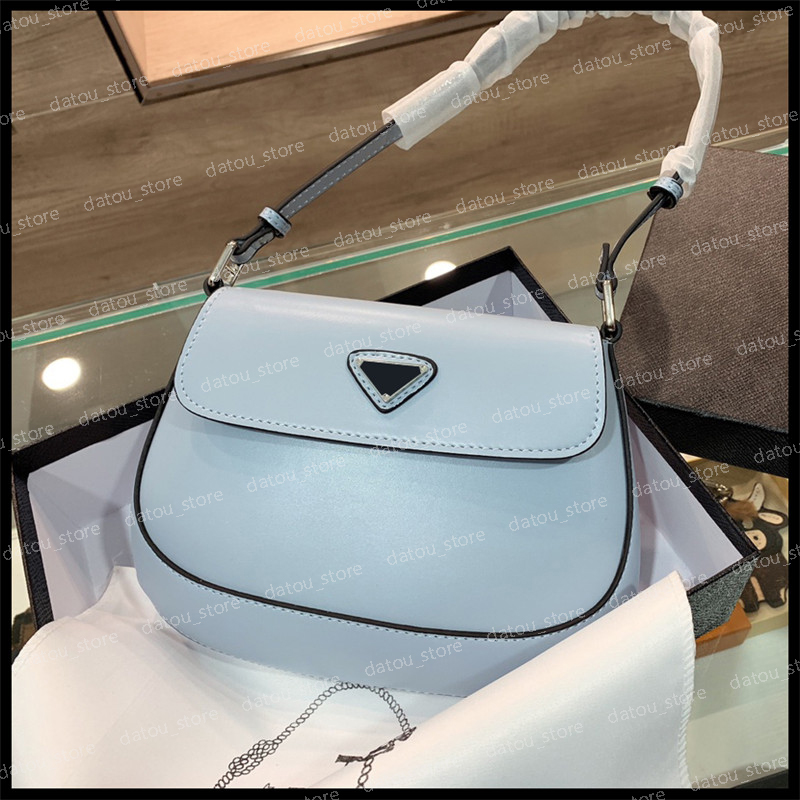 Shoulder Bag Women Luxurys Designers Crossbody Bags 2021 Fashion Classic Cleo Womens Handbags Purses Tote Bag Shoulder Bags Handbag
Shoulder Bag Women Luxurys Designers Crossbody Bags 2021 Fashion Classic Cleo Womens Handbags Purses Tote Bag Shoulder Bags Handbag
