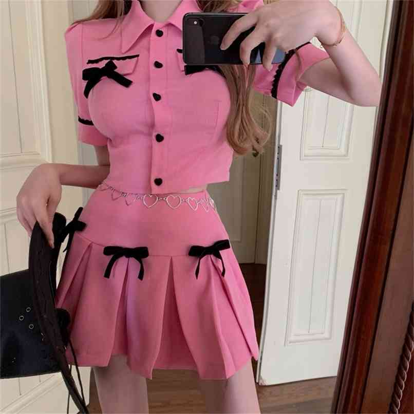 Sweet Girls Pink Summer Fashion Bow Hit color Short Sleeve Cropped Tops With High waist Mini Pleated Skirt Two piece sets Female 210602
Sweet Girls Pink Summer Fashion Bow Hit color Short Sleeve Cropped Tops With High waist Mini Pleated Skirt Two piece sets Female 210602