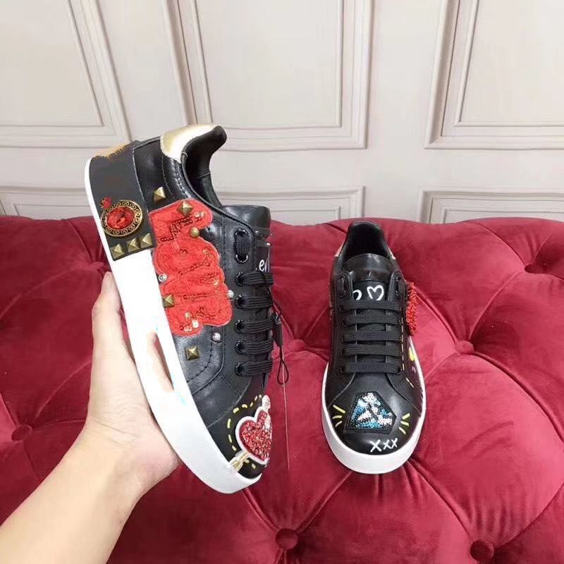 top Mans arrival Casual Shoes White Black Red Fashion Mens Women Leather Breathable Shoes Open Low sports Sneakers hcxxv0012
top Mans arrival Casual Shoes White Black Red Fashion Mens Women Leather Breathable Shoes Open Low sports Sneakers hcxxv0012