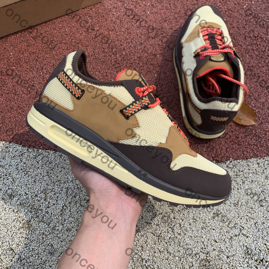 Designer React metallic Gold Running shoes for Men Women Air Sneakers 270 Athletic Basketball Shoe Runner Max 2021 White Daisy Pack off 1 Bl
Designer React metallic Gold Running shoes for Men Women Air Sneakers 270 Athletic Basketball Shoe Runner Max 2021 White Daisy Pack off 1 Bl