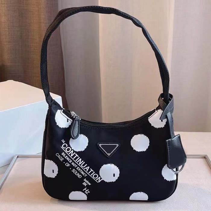 Nylon Fashion Printing Shoulder Bags Luxurys Designers Bag Women Handbags 2021 Womens Handbag Purses luxury Wallet With Box, White
Nylon Fashion Printing Shoulder Bags Luxurys Designers Bag Women Handbags 2021 Womens Handbag Purses luxury Wallet With Box, White