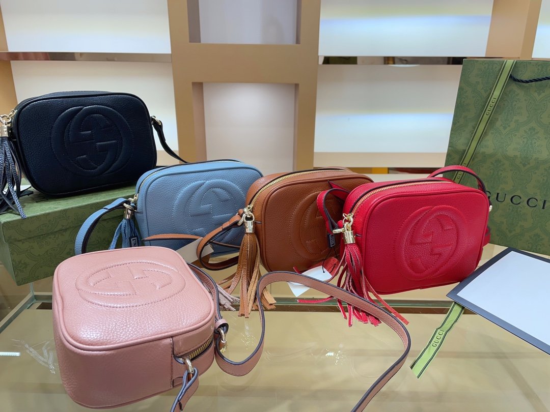 Guuci Luxury Designer 5A quality Shoulder Bag tote Genuine Leather marmont camera Women's men Crossbody Bags handbags Wallet Handbag to
Guuci Luxury Designer 5A quality Shoulder Bag tote Genuine Leather marmont camera Women's men Crossbody Bags handbags Wallet Handbag to