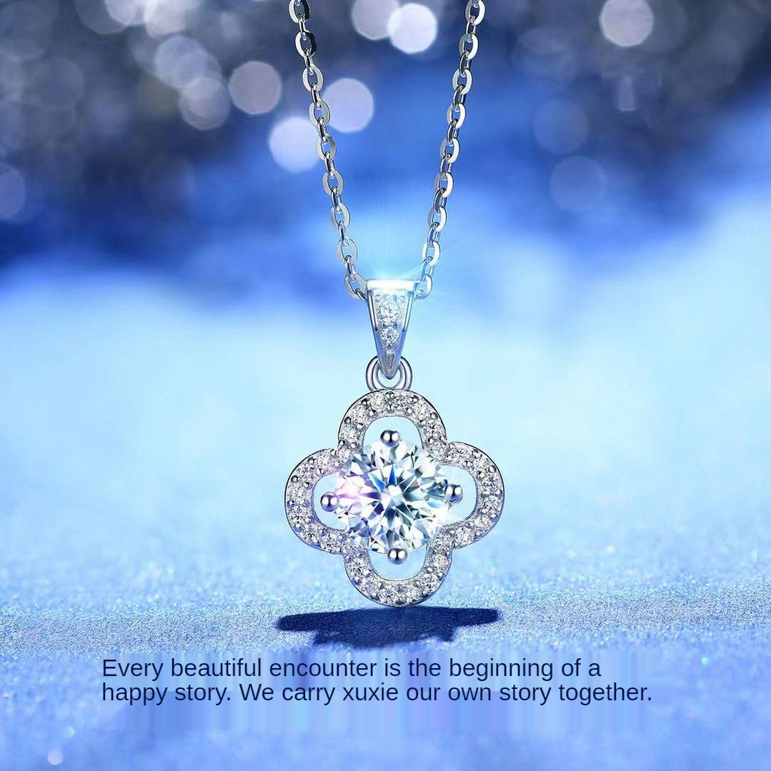 S925 sterling silver necklace 1 Kramorsang stone pendant Lucky four-leaf clover with diamonds Collarbone chain jewelry certificate of GRA
S925 sterling silver necklace 1 Kramorsang stone pendant Lucky four-leaf clover with diamonds Collarbone chain jewelry certificate of GRA