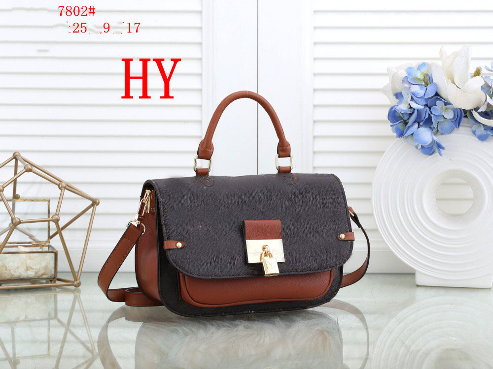 Designers Luxury Bags For Womens Louiseity 1 Viutonity Handbags LVS Crossbody Shoulder The Tote Bag multicolour Capacity Versatile 7A High Quality wallet ATL4, Extra freight
Designers Luxury Bags For Womens Louiseity 1 Viutonity Handbags LVS Crossbody Shoulder The Tote Bag multicolour Capacity Versatile 7A High Quality wallet ATL4, Extra freight