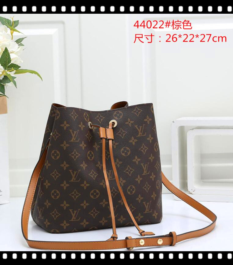1-1 LV Louis Vitton New Fashion Crossbody Shoulder HandBag Women Purse Messenger Bag Wallet Tote Clutch Bag 44022, Red;black
1-1 LV Louis Vitton New Fashion Crossbody Shoulder HandBag Women Purse Messenger Bag Wallet Tote Clutch Bag 44022, Red;black