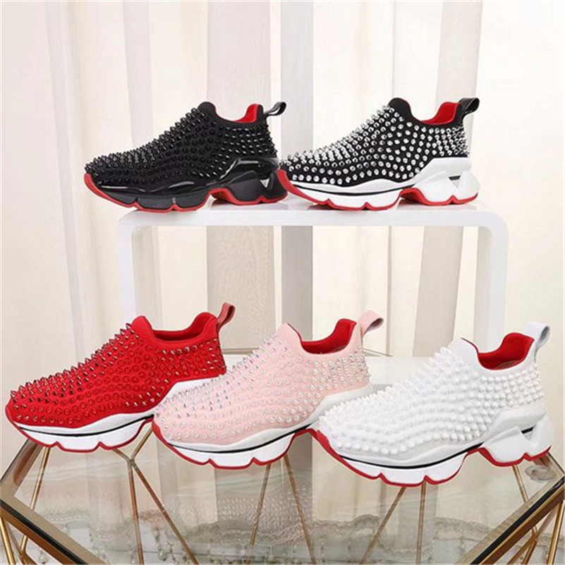 2021 New Designers Sneaker Red Bottom Shoes Low Cut Suede Spike Shoe For Men and Women Party Wedding Crystal Leather Sneakers With Box
2021 New Designers Sneaker Red Bottom Shoes Low Cut Suede Spike Shoe For Men and Women Party Wedding Crystal Leather Sneakers With Box