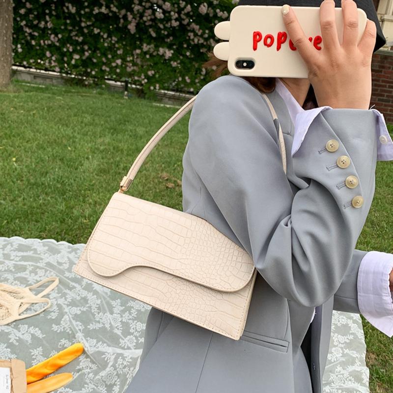 2021 Baguette Bag France Fashion Handbag Women Shoulder Bag Leather Beige Yellow Purple Black Womens Bags Sac Femme Bolso Mujer
2021 Baguette Bag France Fashion Handbag Women Shoulder Bag Leather Beige Yellow Purple Black Womens Bags Sac Femme Bolso Mujer