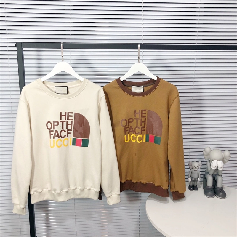 Designer new high-end custom embroidered sweater fashion all-match men and women with the same style32051, Black
Designer new high-end custom embroidered sweater fashion all-match men and women with the same style32051, Black