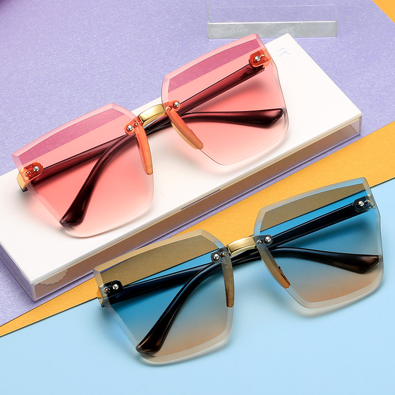 Children's Sunglasses Girls Boys Beach Protective Resin Lenses Kids Accessory And Fashion Ultraviolet-Proof UV 400 Baby Glasses 4641 Q2
Children's Sunglasses Girls Boys Beach Protective Resin Lenses Kids Accessory And Fashion Ultraviolet-Proof UV 400 Baby Glasses 4641 Q2