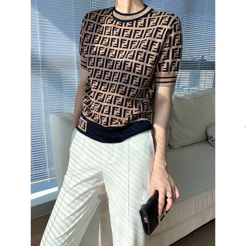 High End Fashion Foreign Style Classic Ff Letter Top Women's 2021 Summer New Printed Round Neck Thin Knitted Short Sleeve, White;black
High End Fashion Foreign Style Classic Ff Letter Top Women's 2021 Summer New Printed Round Neck Thin Knitted Short Sleeve, White;black