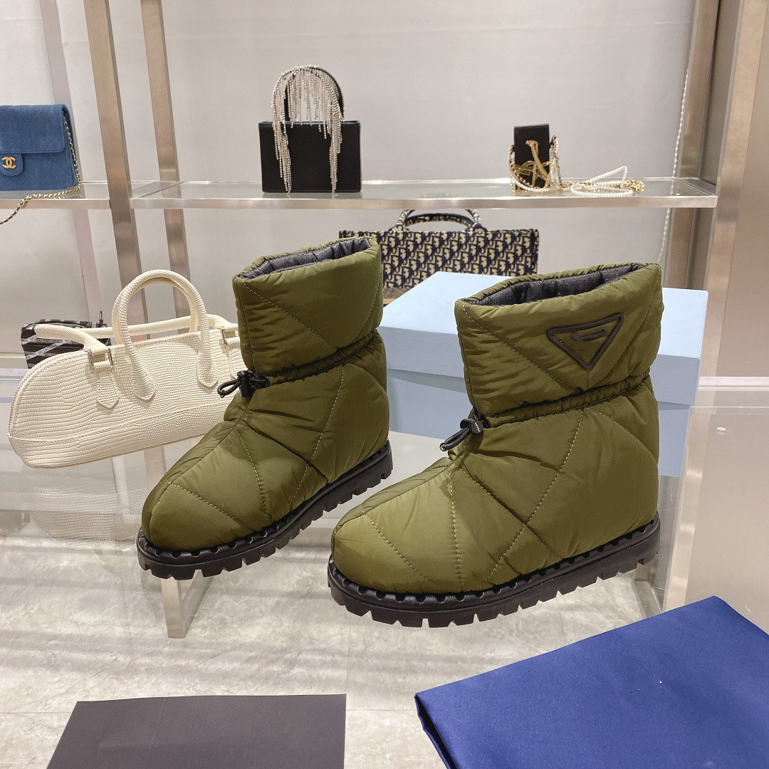Designer winter snow boots women's five colors to choose fashion ankle boot girls short booties comfortable shoes size 35-41, Box
Designer winter snow boots women's five colors to choose fashion ankle boot girls short booties comfortable shoes size 35-41, Box