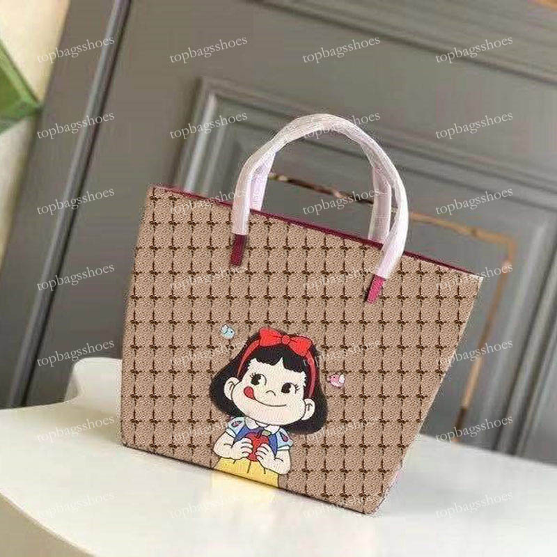 Women Luxurys Designers Shoulder Tote Bags 2021 Fashion Lady Messenger Bag real Leather Handbags Purse Ladies Cosmetic Crossbody mini children kid, Customize
Women Luxurys Designers Shoulder Tote Bags 2021 Fashion Lady Messenger Bag real Leather Handbags Purse Ladies Cosmetic Crossbody mini children kid, Customize