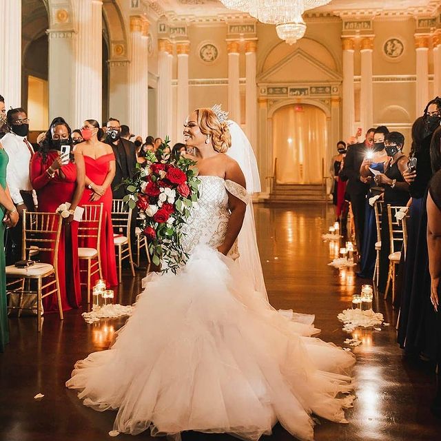 2021 Plus Size Arabic Aso Ebi Luxurious Beaded Crystals Wedding Dresses Mermaid Sexy Bridal Dresses Tulle Wedding Gowns ZJ225