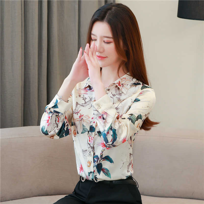 Korean Silk Shirt Women Satin Print Blouse Lady Long Sleeve Tops Plus Size Blusas Femininas Elegante 210531