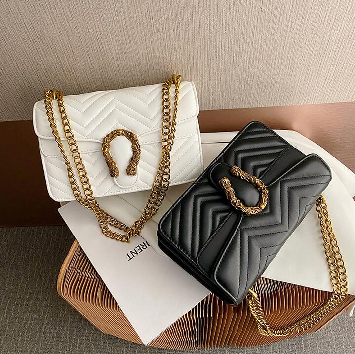 Factory wholesale women bags small fresh solid color leather chain bag gold buckle womens messenger handbag street fashion leathers shoulder handbags
Factory wholesale women bags small fresh solid color leather chain bag gold buckle womens messenger handbag street fashion leathers shoulder handbags