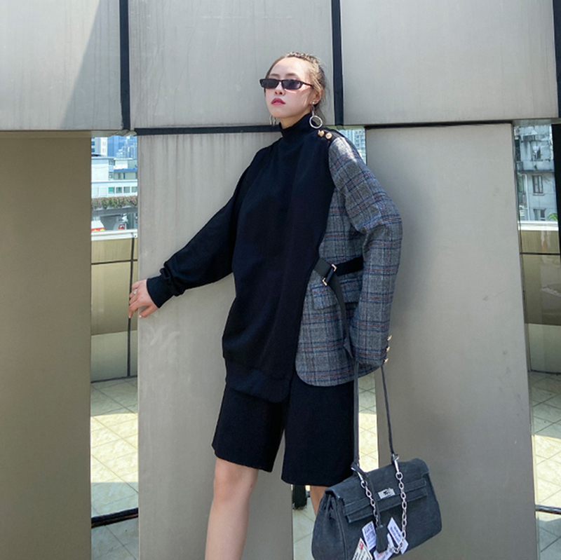[EAM] Loose Fit Plaid Spliced Irregular Sweatshirt New Round Neck Long Sleeve Women Big Size Fashion Spring Autumn LJ201130