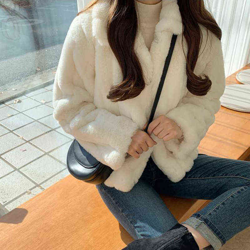 Rimocy Sweet White Women's Faux Fur Coat Winter Thick Warm Long Sleeve Overcoat Woman Korean Rabbit Plush Jacket Female 211123