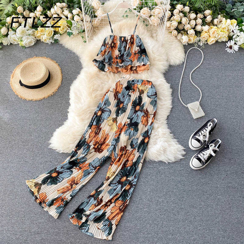Summer Bohemian Pleats Two Piece Set Sexy Spaghetti Strap Camisole Tops and Straight Pants Outfits Ladies Suits 210602, Purple 
Summer Bohemian Pleats Two Piece Set Sexy Spaghetti Strap Camisole Tops and Straight Pants Outfits Ladies Suits 210602, Purple