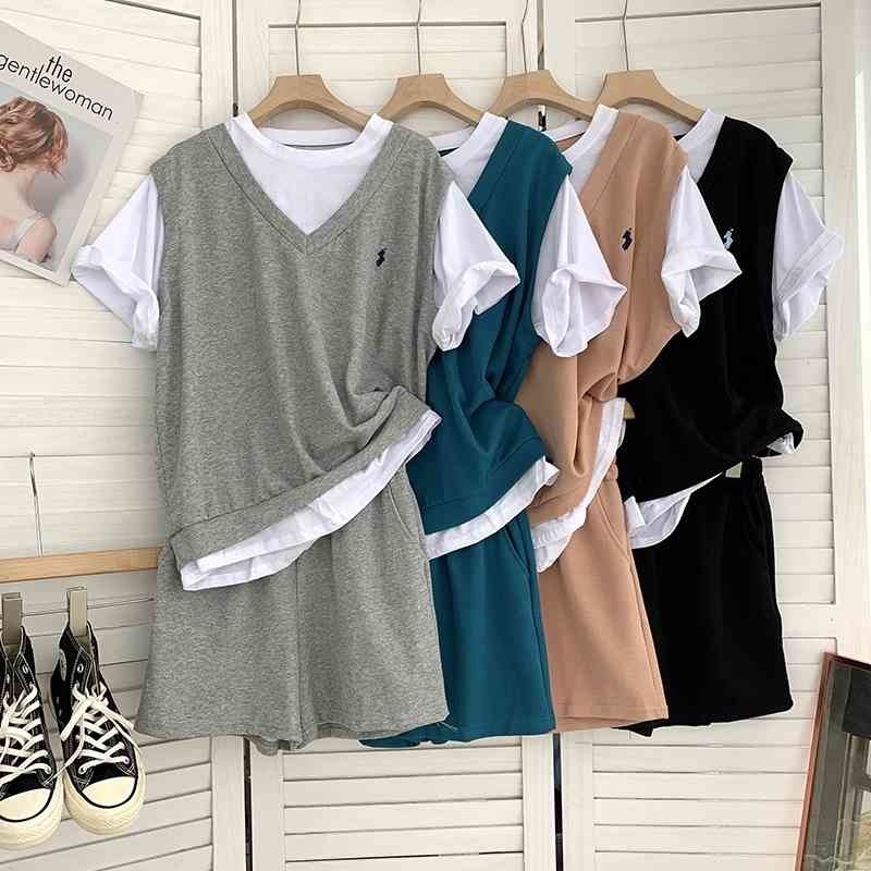 Fashion loose embroidery casual two-piece suit summer style shorts age-reducing salt trendy girl 210525, Lake blue
Fashion loose embroidery casual two-piece suit summer style shorts age-reducing salt trendy girl 210525, Lake blue