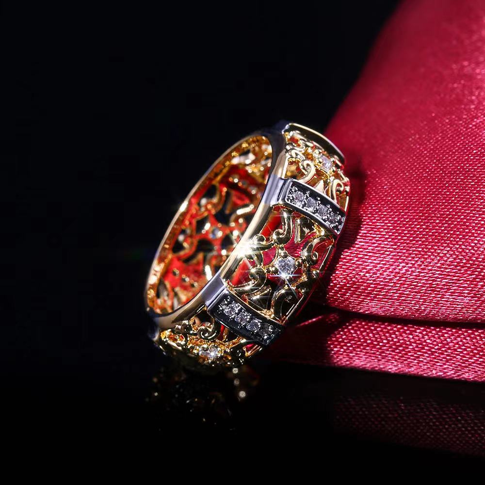 High-end gemstone rings from luxury designers are must-haves for new-age travel and come in avariety of colors, each with different look, Golden;silver
High-end gemstone rings from luxury designers are must-haves for new-age travel and come in avariety of colors, each with different look, Golden;silver